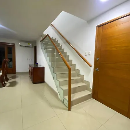 Casa Perla Manga Pensión *